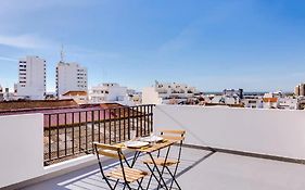 Blife Anya Private Rooms